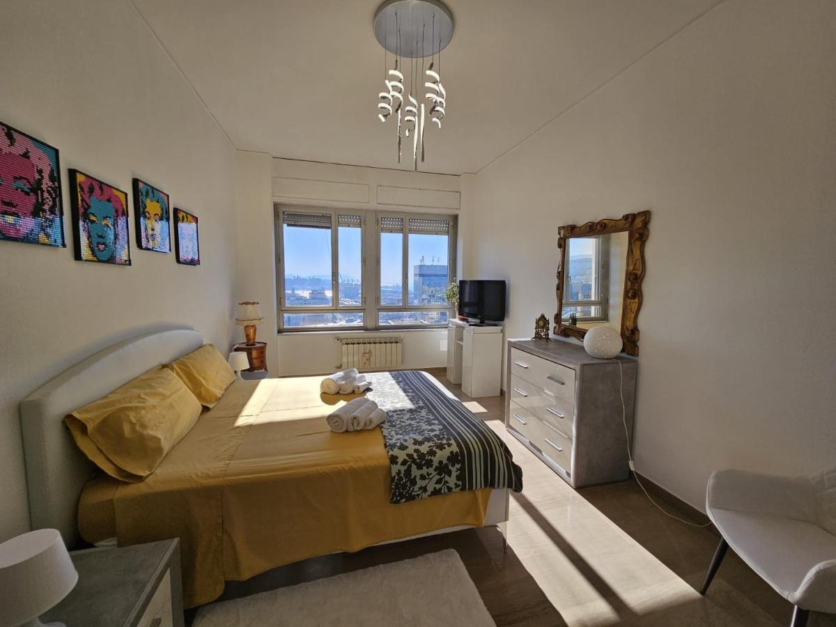 Apartamento La Finestra Sul Porto Génova Exterior foto